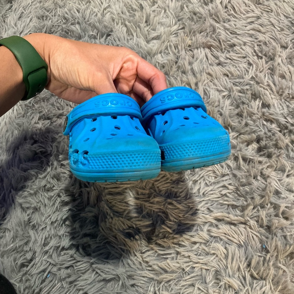 Crocs - Picture 3 of 6